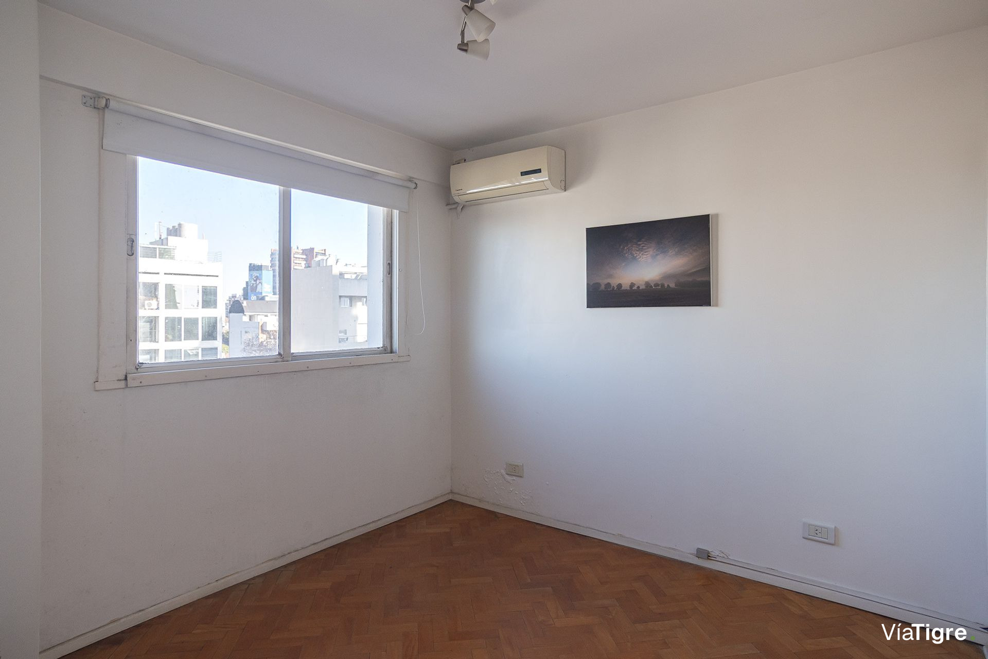 Venta 4 amb con dcia y cochera APTO PROF Vte Lopez
