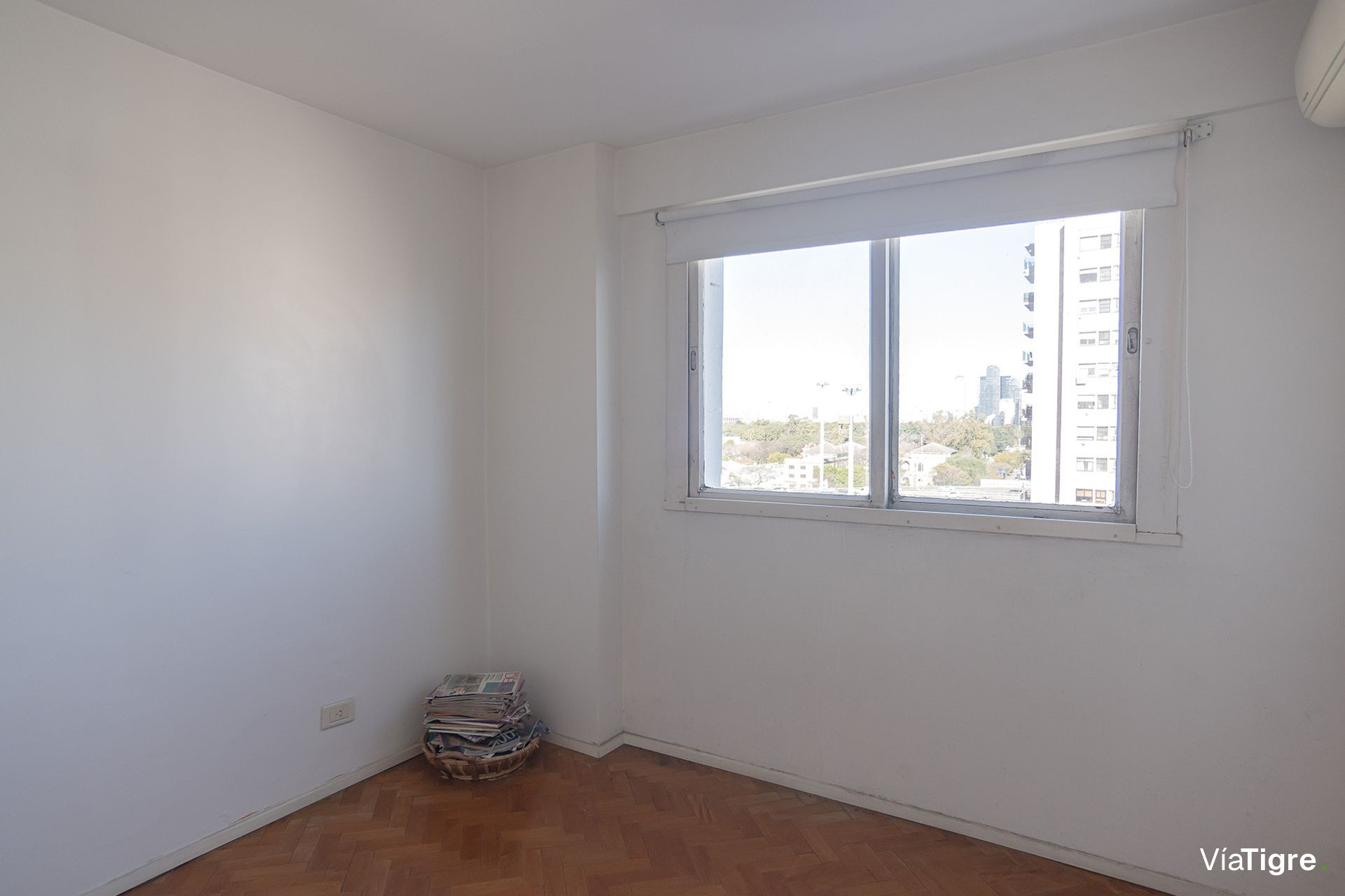Venta 4 amb con dcia y cochera APTO PROF Vte Lopez