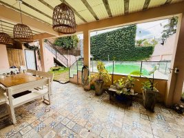 House, 5 rooms, local for sale in Tigre, pool and garden