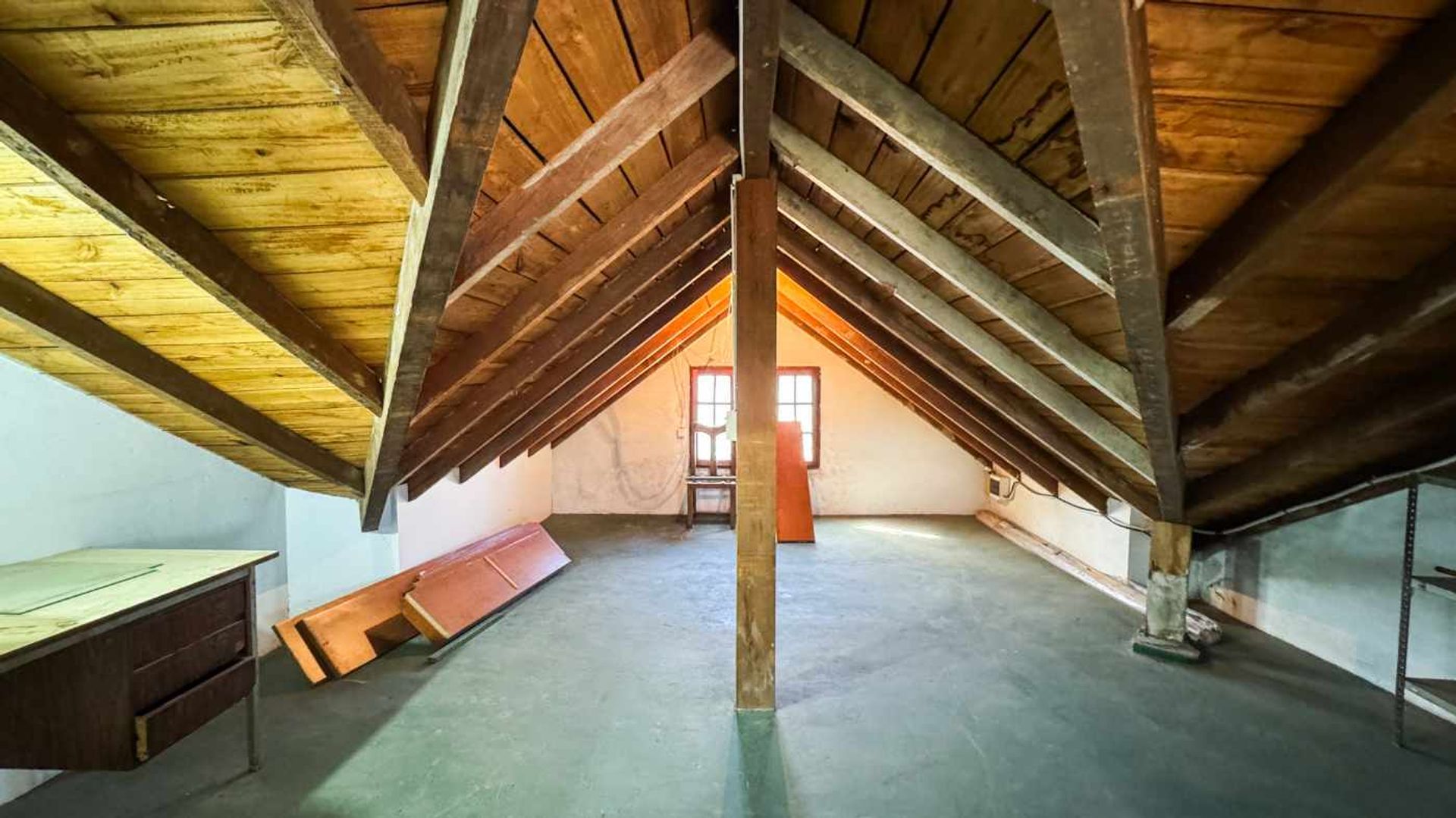 Venta Casa 5 Amb Con Jardin, Pileta Y Quincho