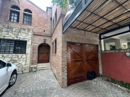 Encantadora Casa En Punta Chica