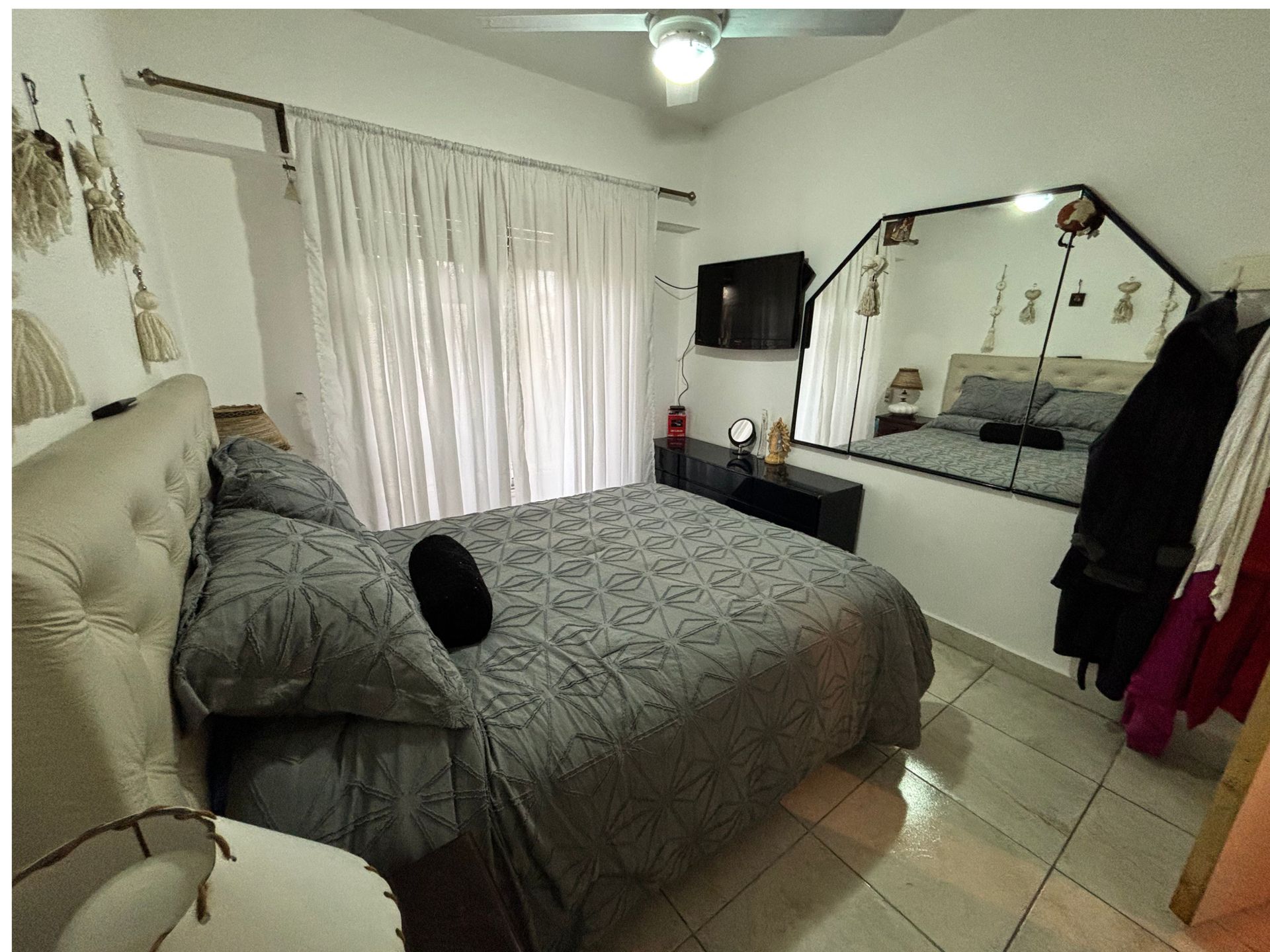 Casa 5 Ambientes-C/Amplio Deposito/Local, Quincho