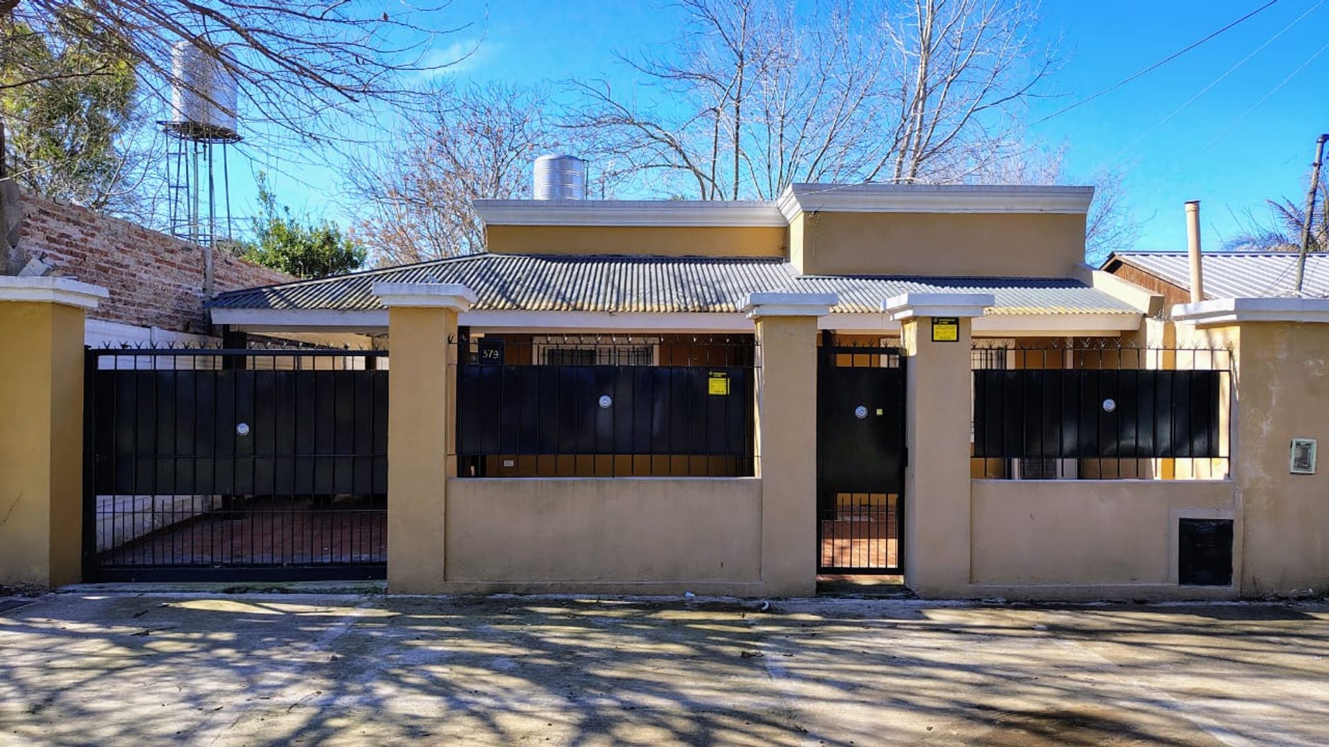Casa 4 Ambientes Con Parque Y Pileta