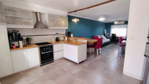 Casa 4 Ambientes Con Parque Y Pileta