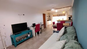 Casa 4 Ambientes Con Parque Y Pileta
