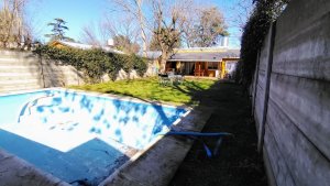 Casa 4 Ambientes Con Parque Y Pileta