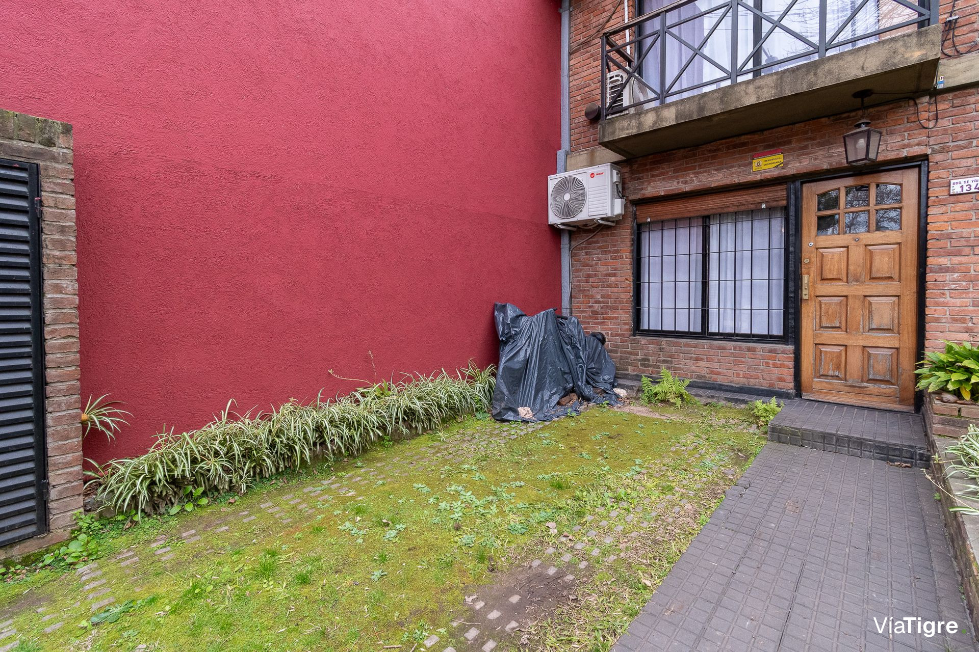 Venta Triplex 4 amb con jardín y cochera - Florida