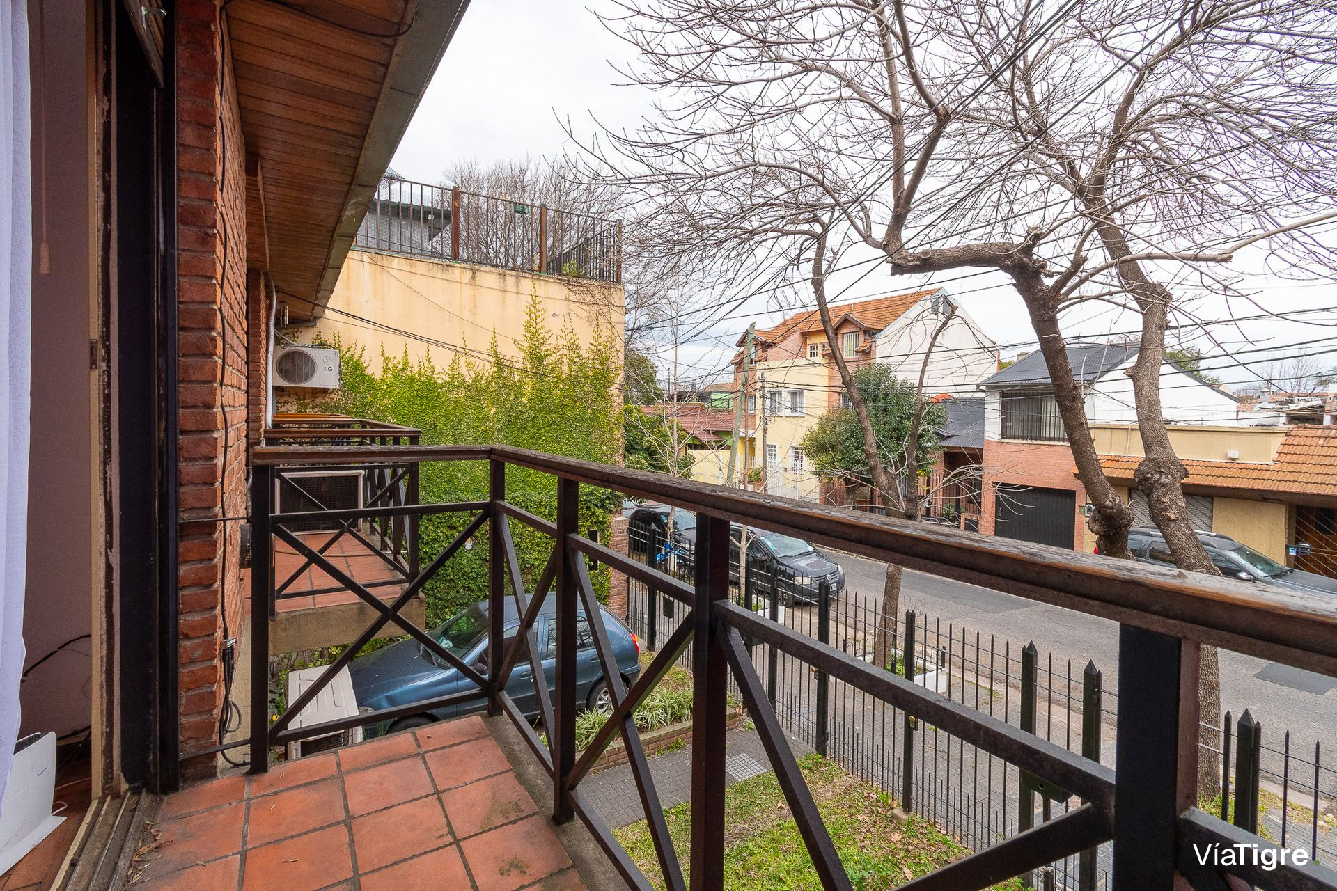 Venta Triplex 4 amb con jardín y cochera - Florida