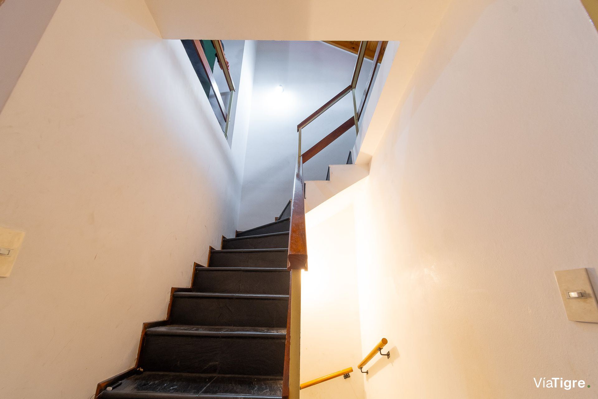 Venta Triplex 4 amb con jardín y cochera - Florida
