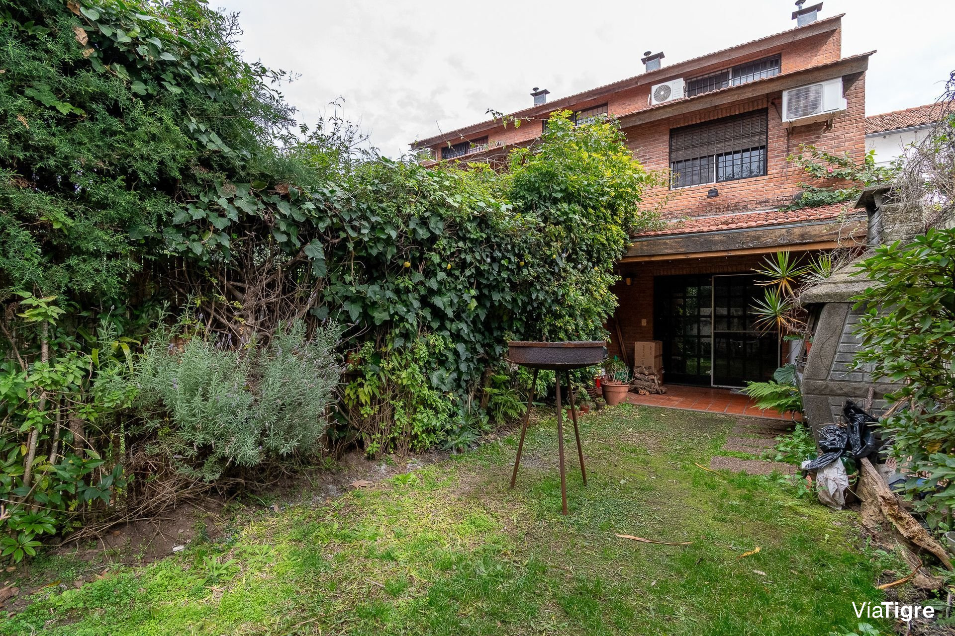 Venta Triplex 4 amb con jardín y cochera - Florida