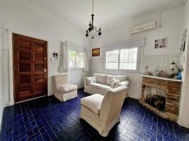 House for Sale San Fernando 4 Rooms Front Garden Cochrane