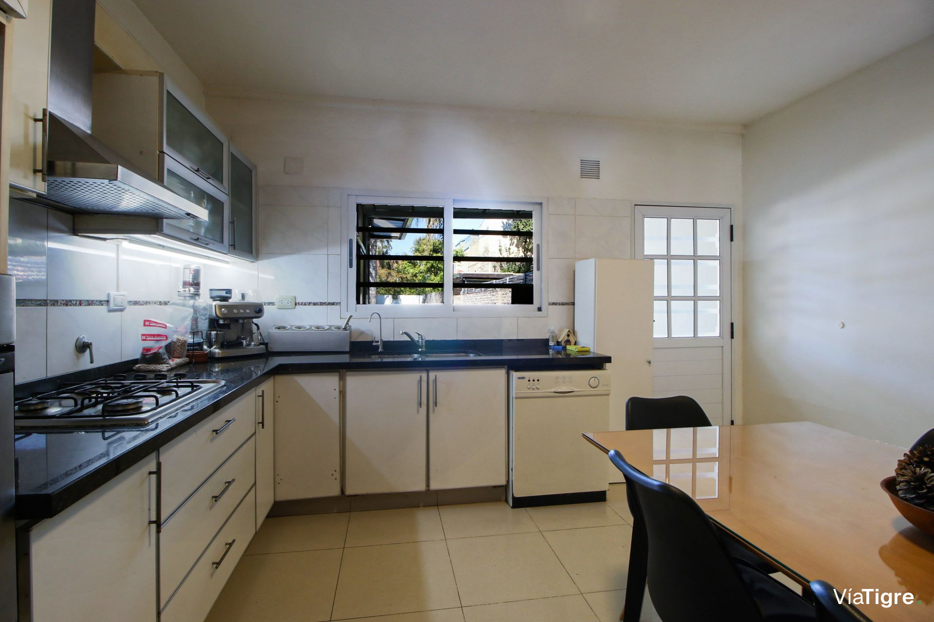 Venta Casa Triplex 6Amb Florida Jardin Y Pileta