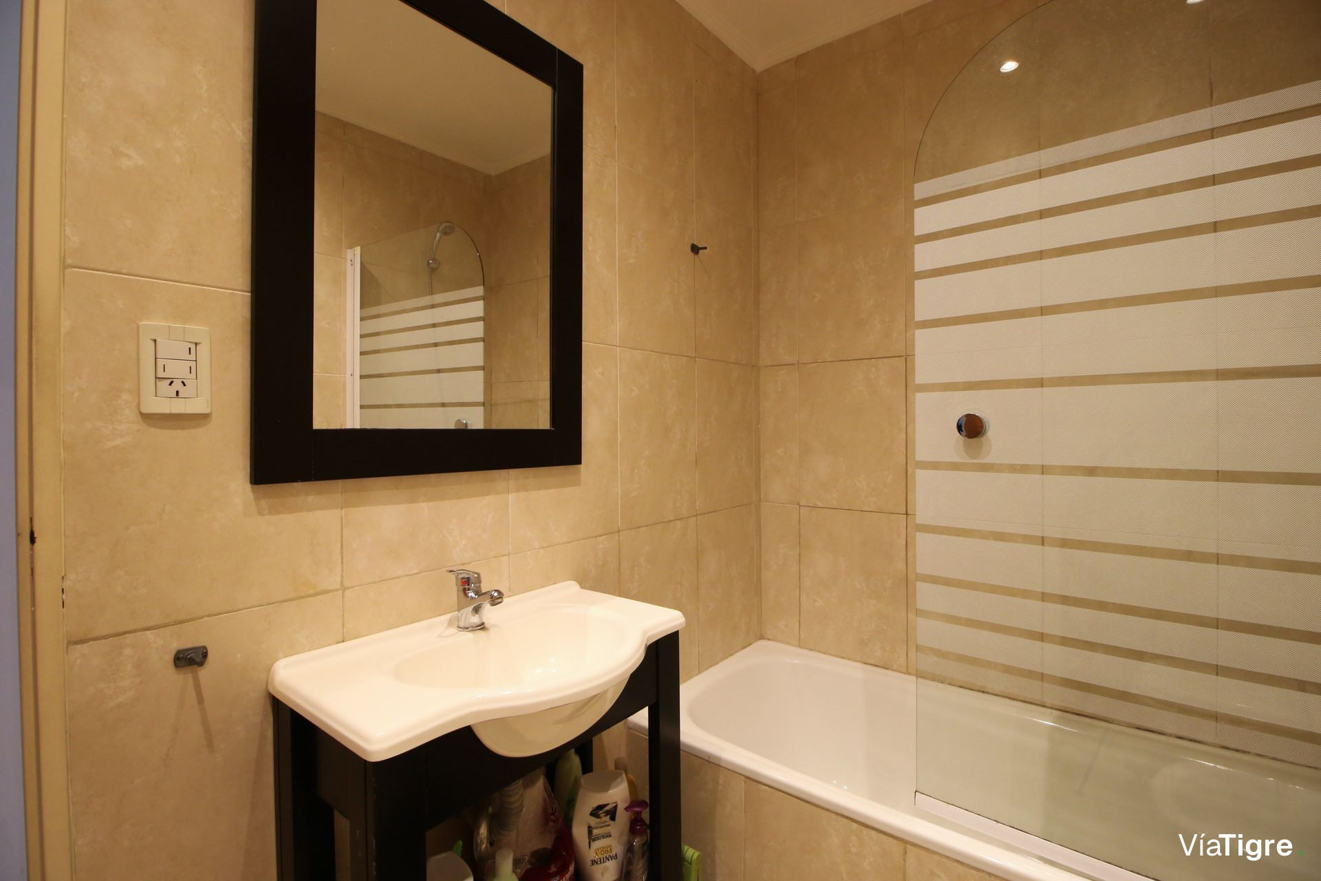 Venta Casa Triplex 6Amb Florida Jardin Y Pileta