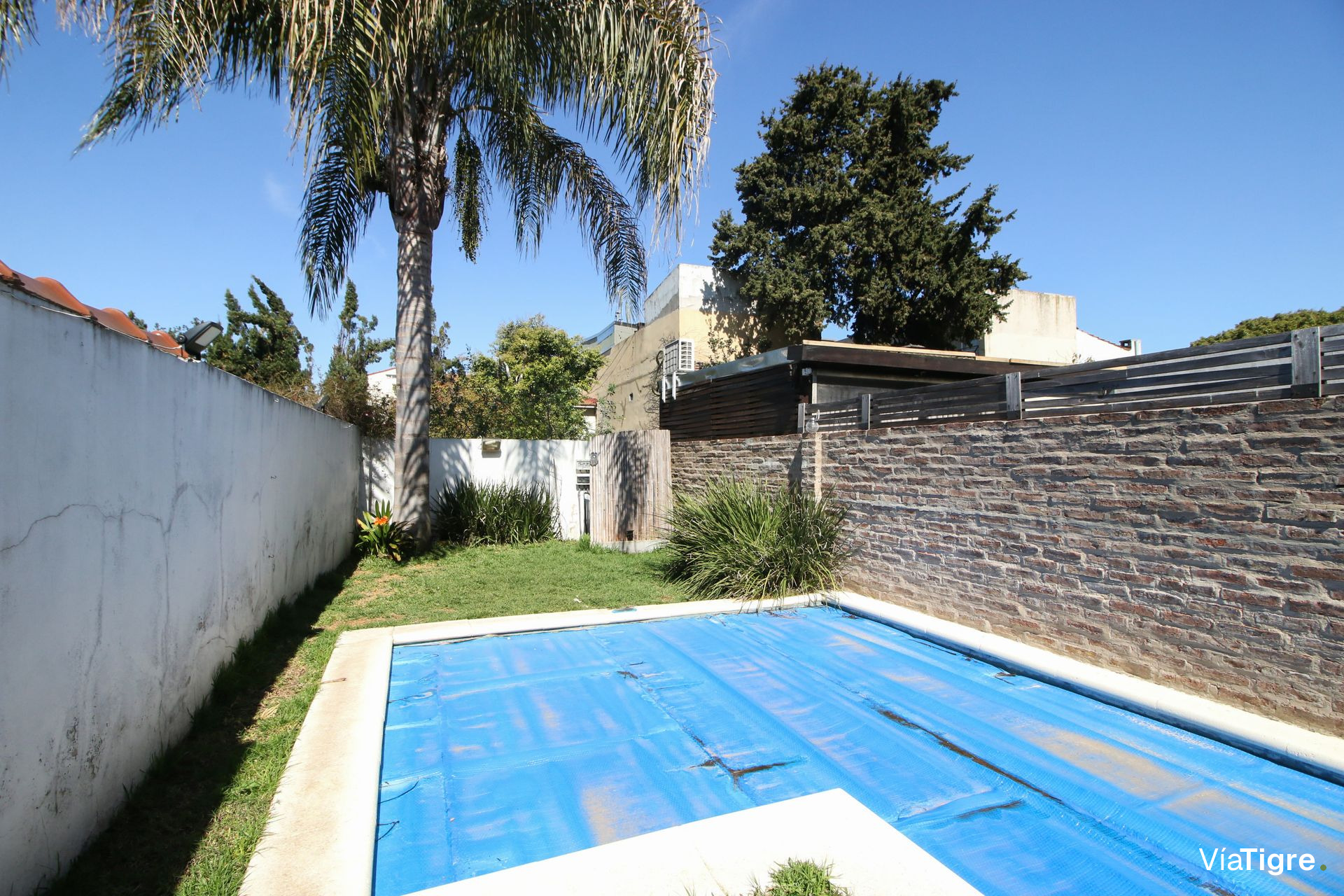 Venta Casa Triplex 6Amb Florida Jardin Y Pileta