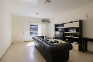 Venta Casa tipo Triplex 6 amb jardin y pileta