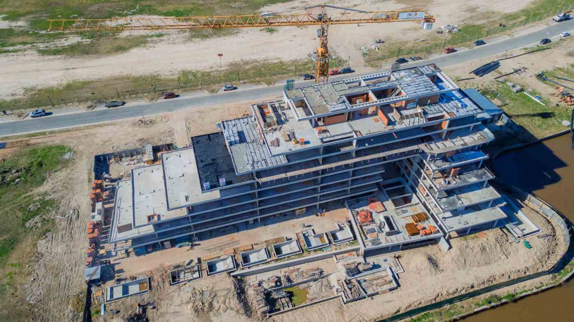 Venta Acqua Marinas 4 Amb 3 Suites, 2 Cocheras Bau