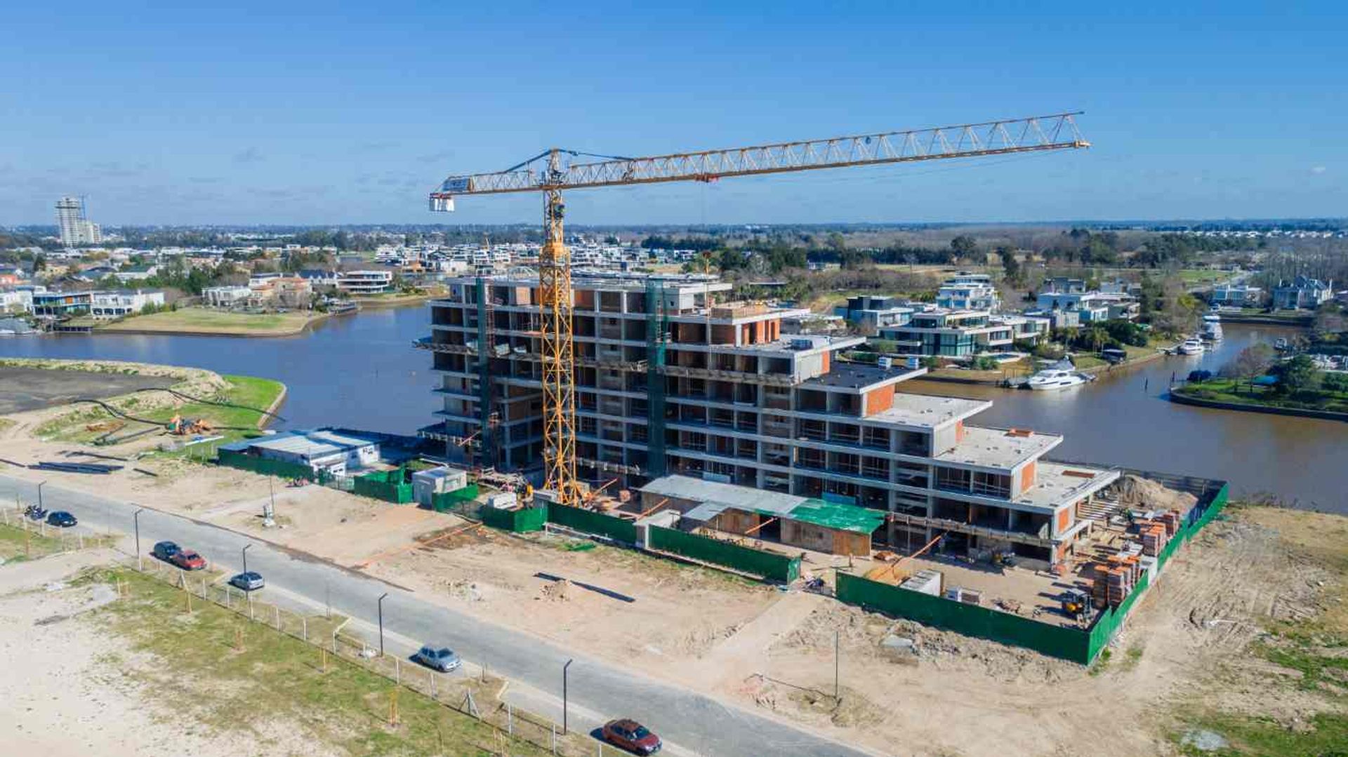 Venta Acqua Marinas 4 Amb 3 Suites, 2 Cocheras Bau