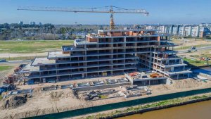 Acqua Marinas Sale – 4 Rooms, 3 Suites, Coch Lagun