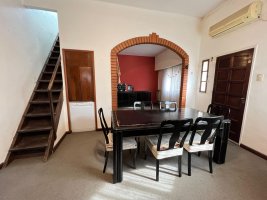 Venta Casa Multifamiliar En Martínez Con Terraza
