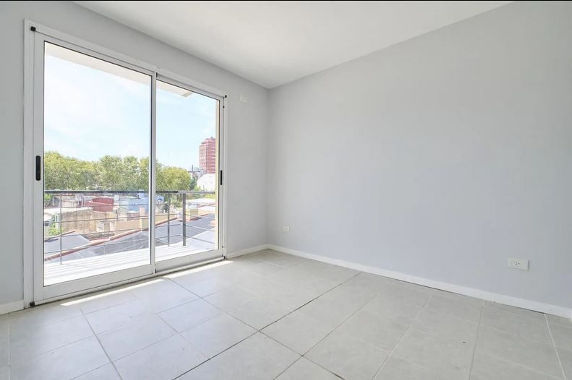 VENTA - DTO. 3 AMB en SAN FERNANDO