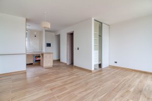 Monoambiente Con Jardin Y Cochera