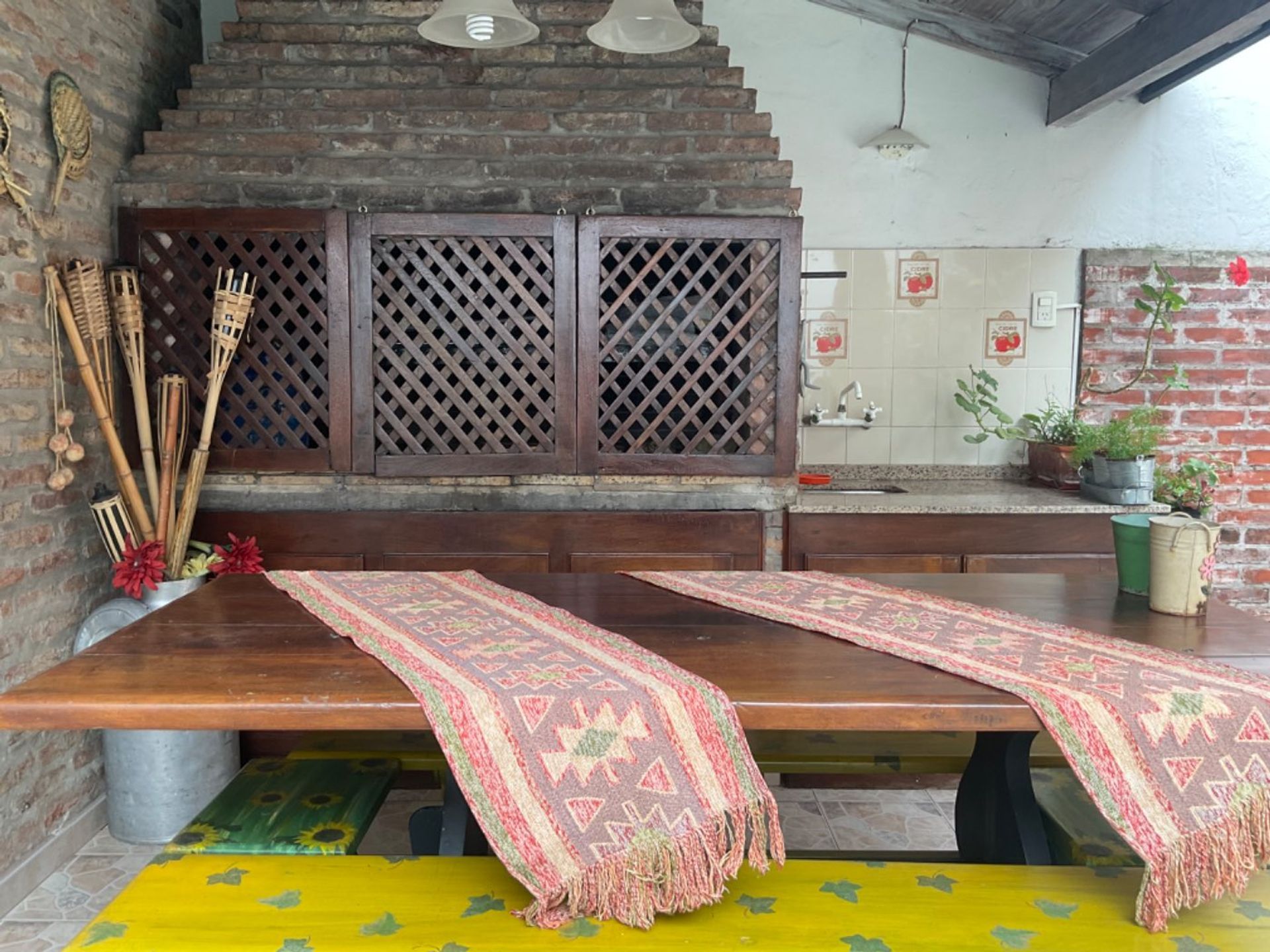 VENTA Casa 6 amb c/pileta y cochera APTO CRÉDITO