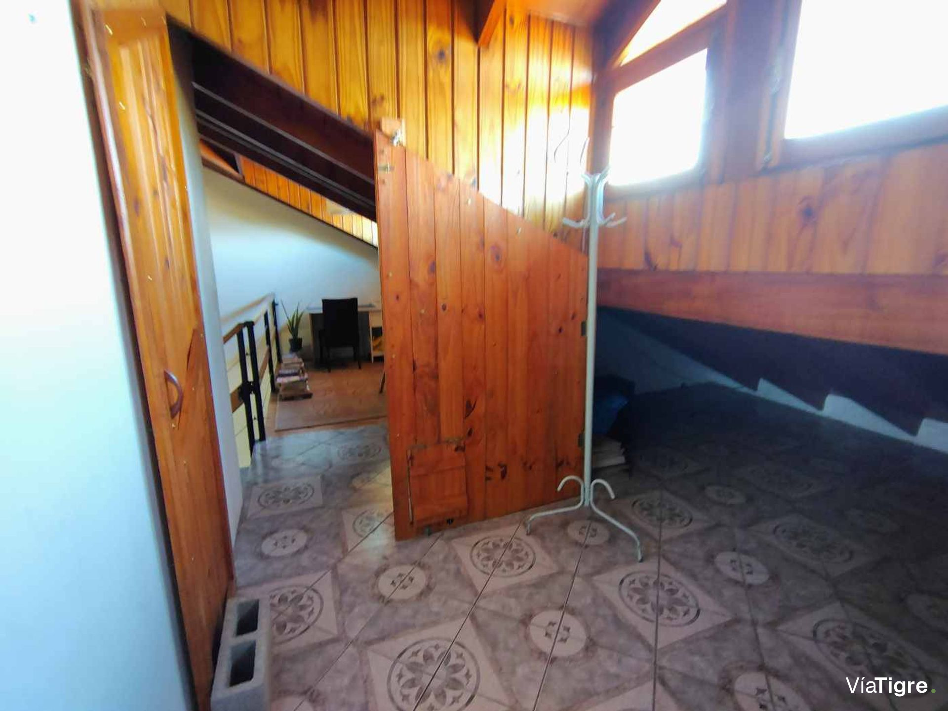 CASA 6 Amb QUINCHO Y TERRAZA P. ALTA - DOS NIVELES