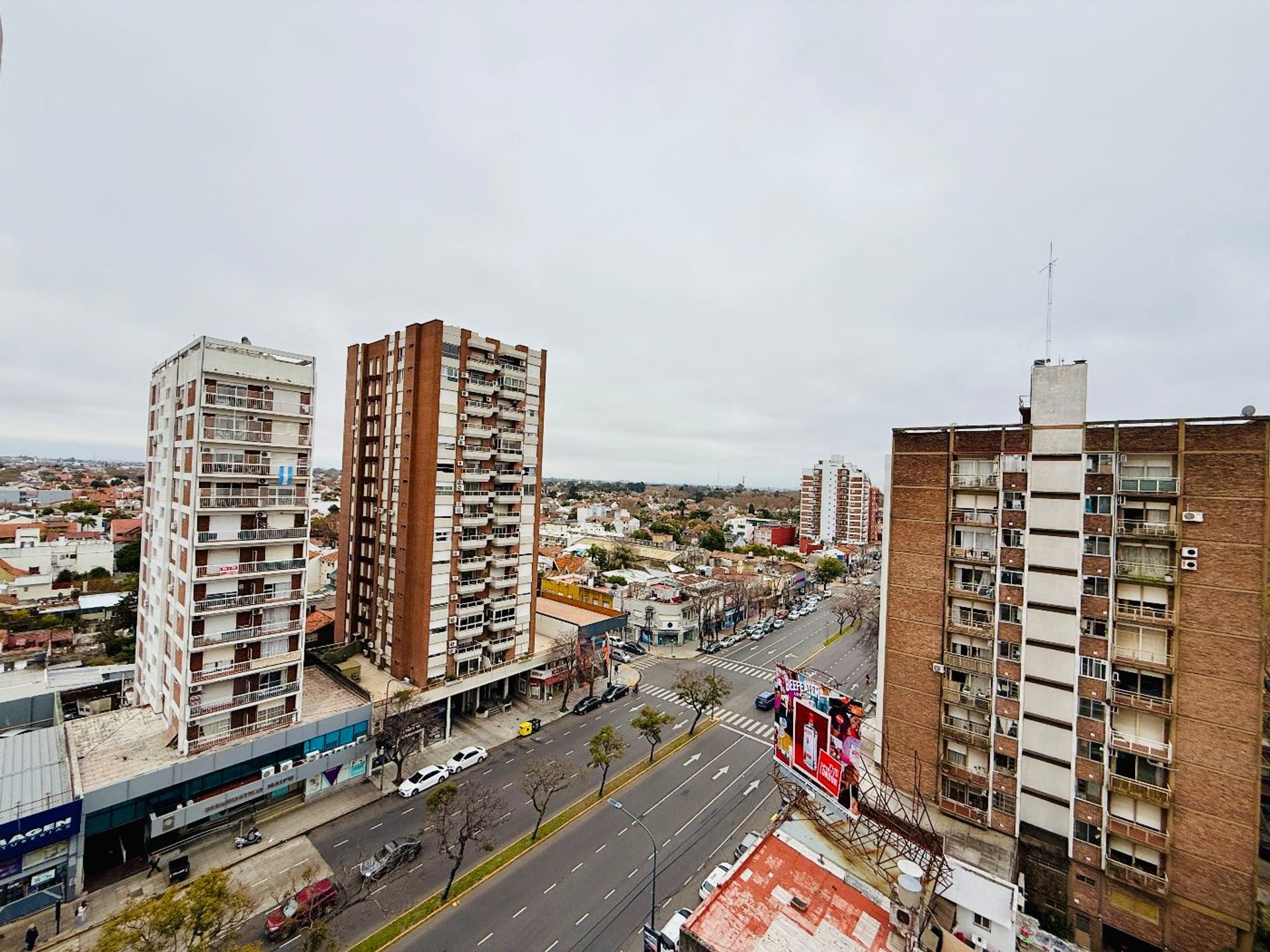 Departamento 3 amb Piso 10 Balcon Cochera Martinez