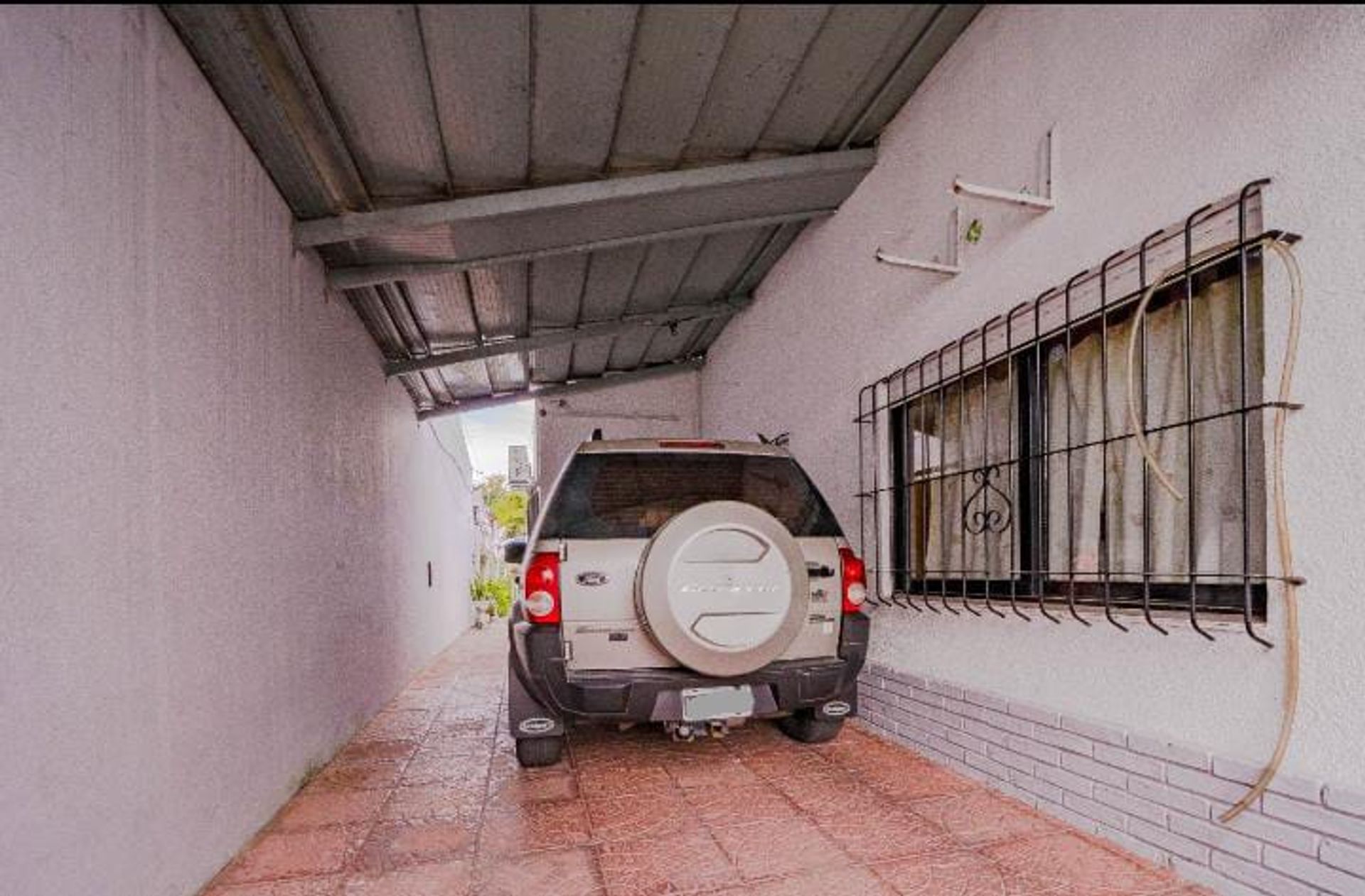 VENTA CASA 5 ambientes San Isidro-PERMUTA
