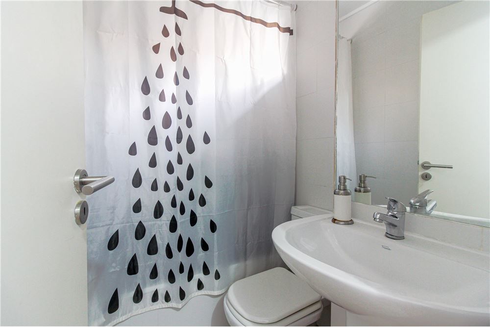 Duplex En Venta Beccar Central 5Amb Jardin Cochera