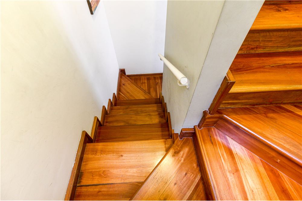 Duplex En Venta Beccar Central 5Amb Jardin Cochera