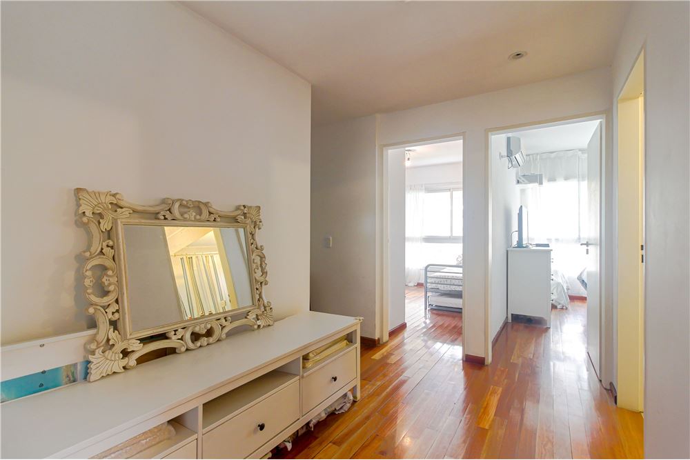 Duplex En Venta Beccar Central 5Amb Jardin Cochera