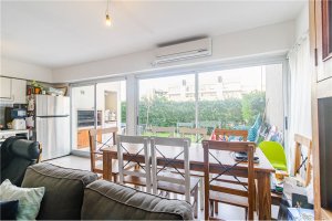 Duplex for Sale – Beccar Central, 5 Rooms, Garden, Garage