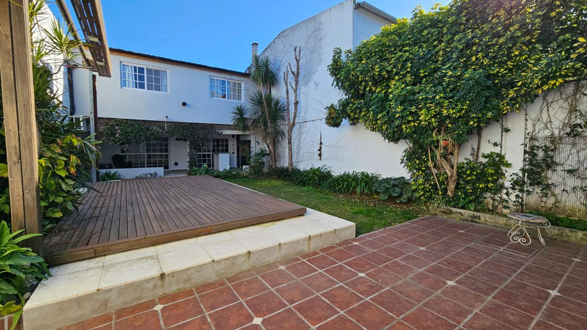 Florida Oeste Casa Venta 5 Amb Cochera Y Pileta