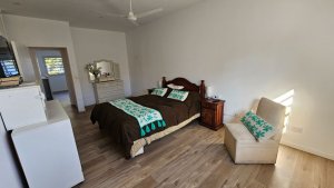 Florida Oeste Casa Venta 5 Amb Cochera Y Pileta