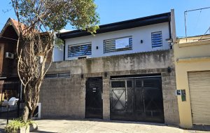 Florida Oeste Casa Venta 5 Amb Cochera Y Pileta