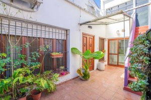 Venta Ph 2 1/2 ambientes con terraza a nuevo!