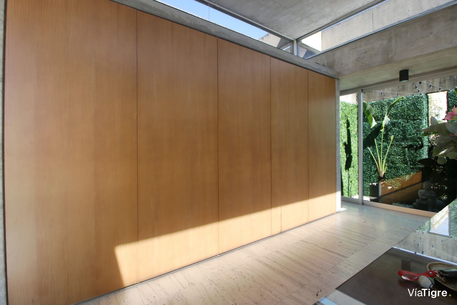 Venta casa al agua, diseño único, estilo Moderno