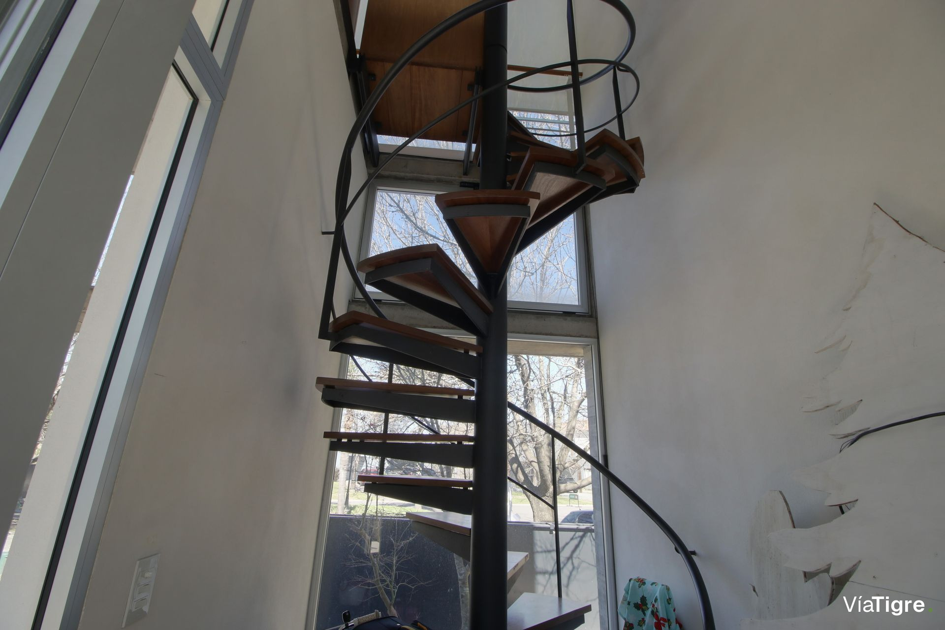Venta casa al agua, diseño único, estilo Moderno
