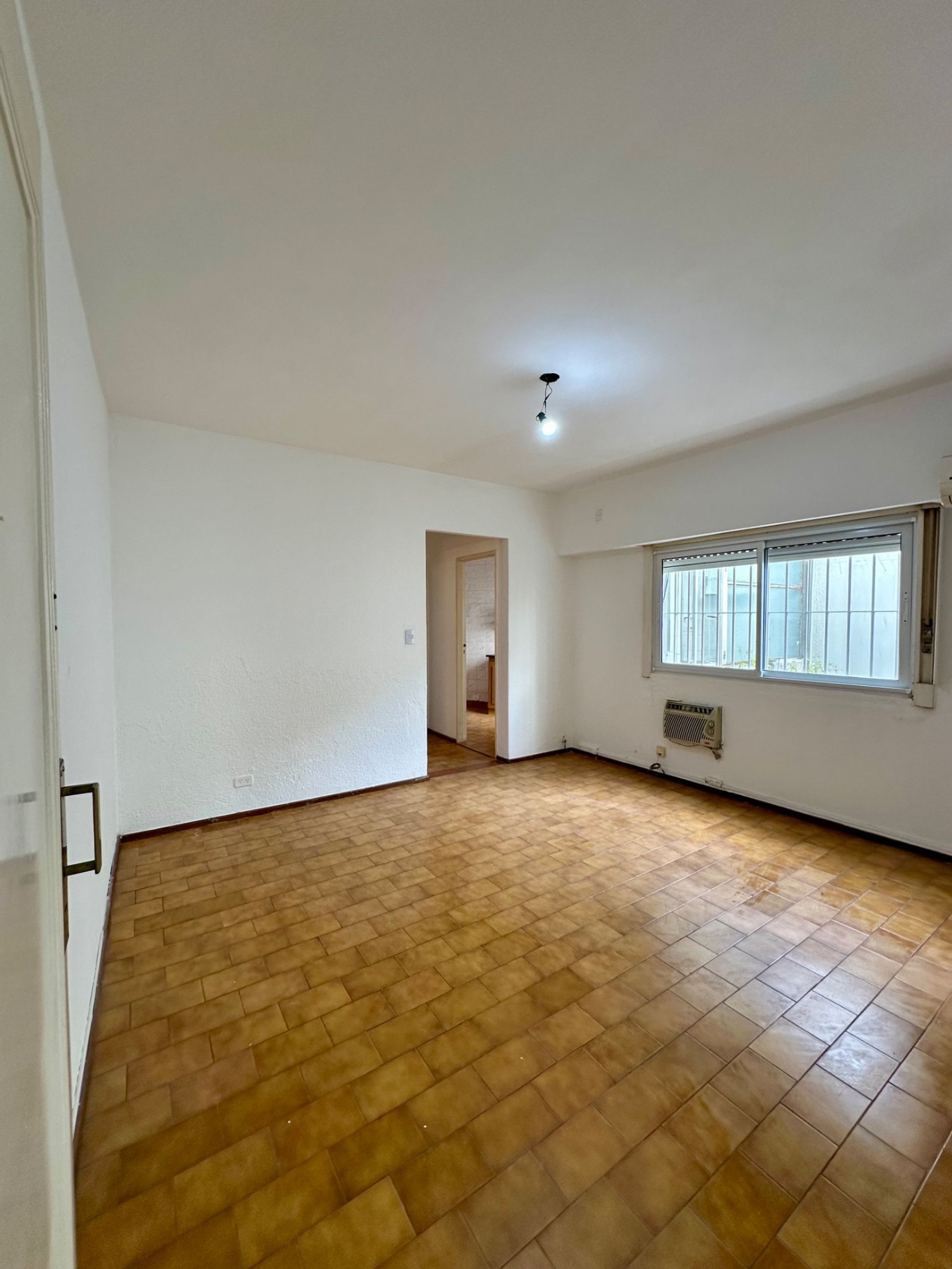 Depto 2 Amb. con Balcón y Terraza – Florida Este