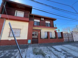 Venta Casa Multifamiliar En Boulogne Con Jardin
