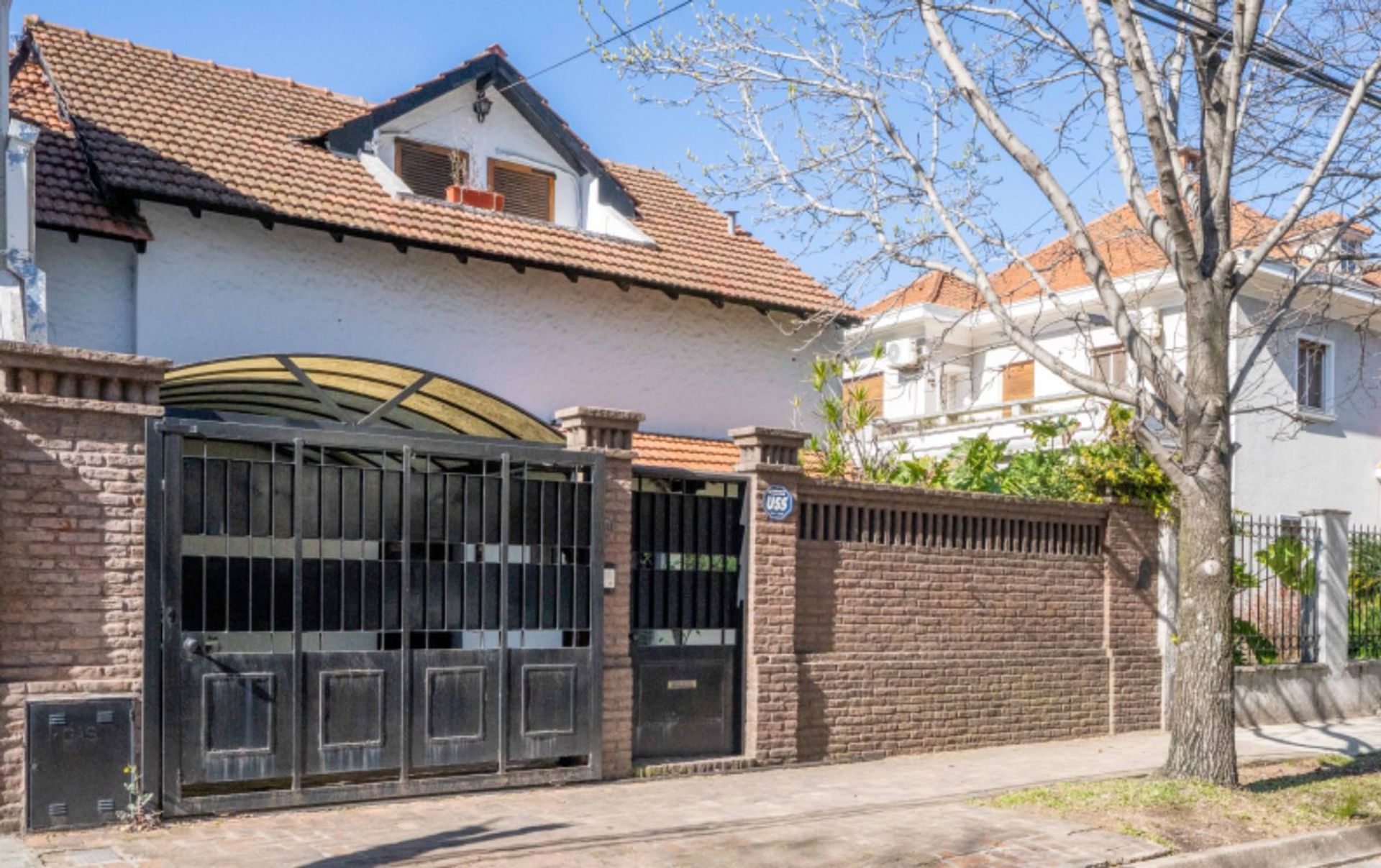 Casa 3 amb c/patio y cochera en venta en Florida