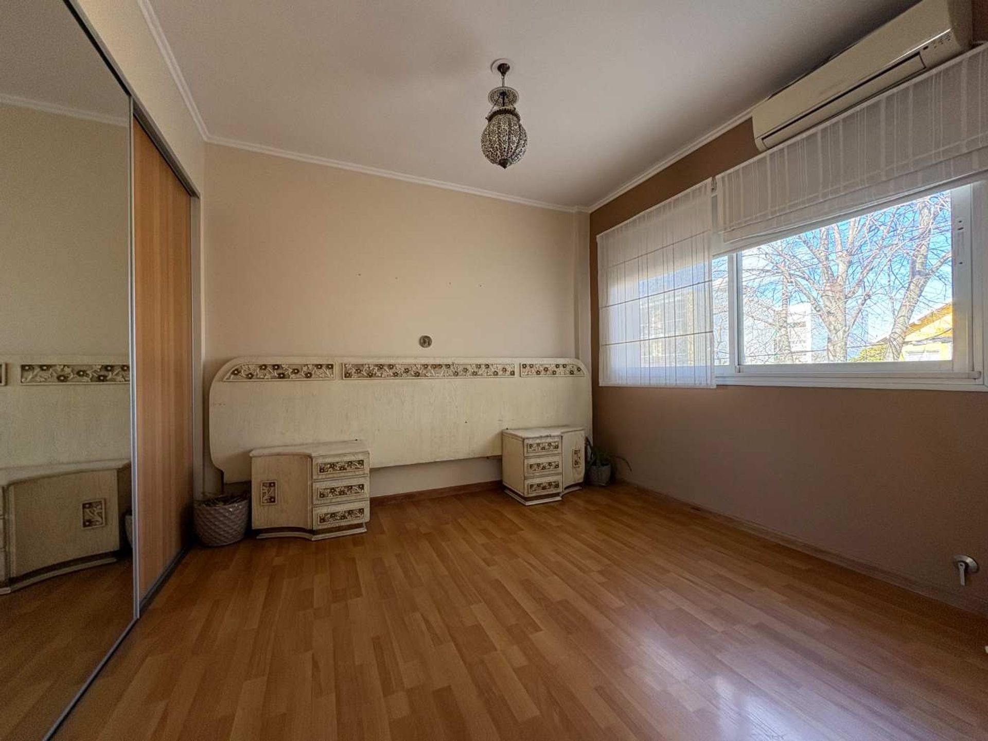 Departamento 2 amb. con Balcón, Cochera y baulera