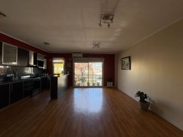 Departamento 2 amb. con Balcón, Cochera y baulera