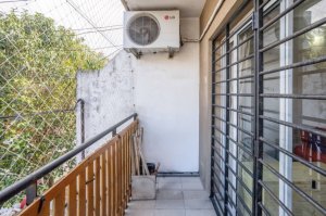 Departamento 2 ambientes c/balcon en venta Munro