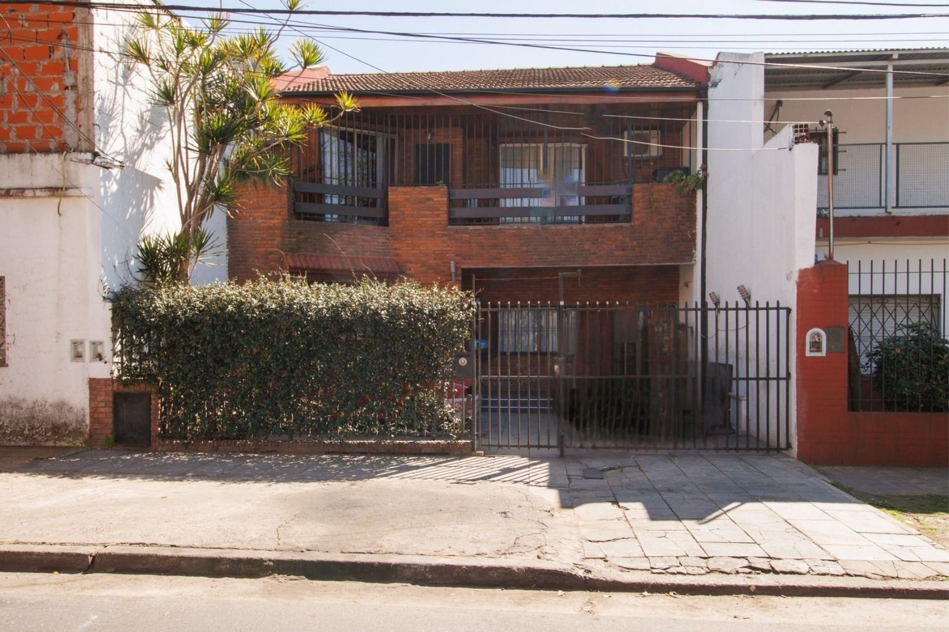 casa venta en Carapachay 5 amb. PERMUTA