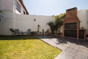 Venta casa en Carapachay 5 amb. PERMUTA