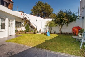 Venta casa en Carapachay 5 amb. PERMUTA