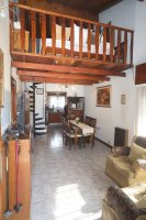 Venta Dúplex tipo casa con jardín y quincho.