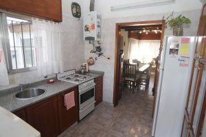 Venta Dúplex tipo casa con jardín y quincho.